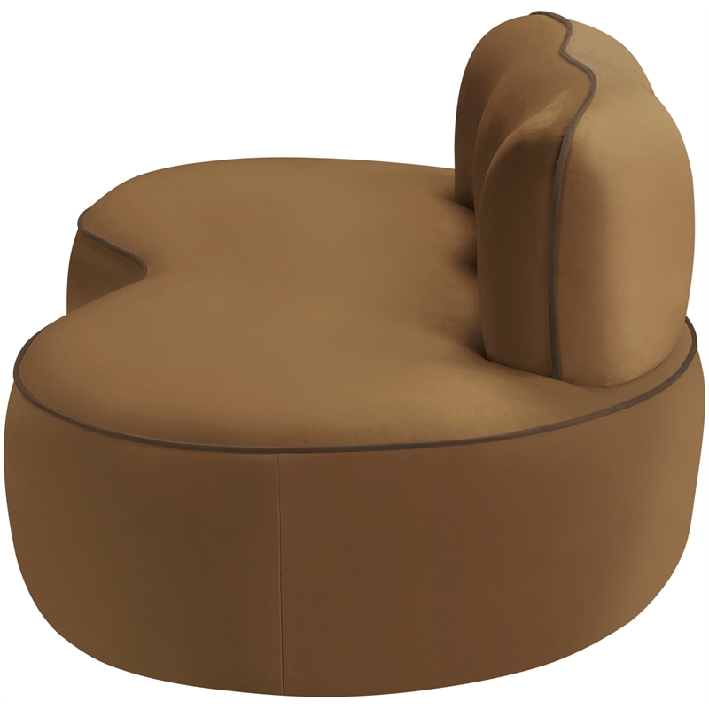 Meridian Furniture Swerve 77