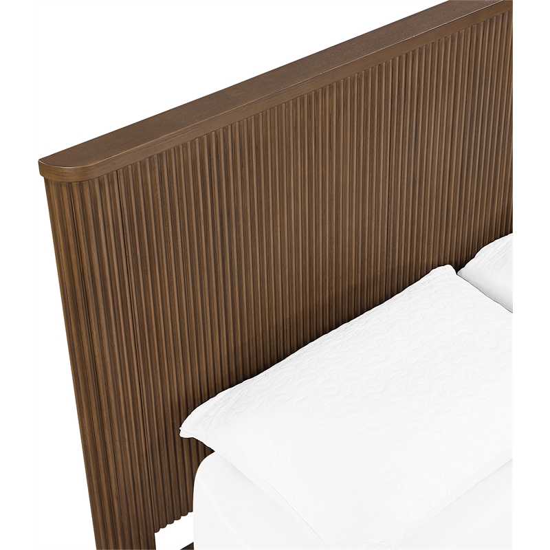 Meridian Furniture Astrid Brown Solid Wood And Oak Veneer Queen Bed
