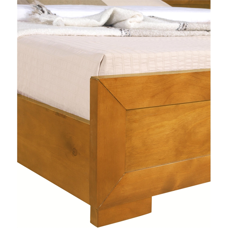 Camden Isle Oxford Wooden Brown Oak Queen Bed with Complete Slat System