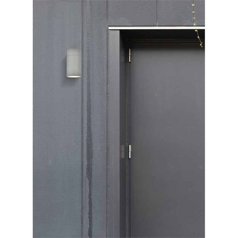 Living District Raine 1-Light Modern Aluminum Outdoor Wall Light - Silver