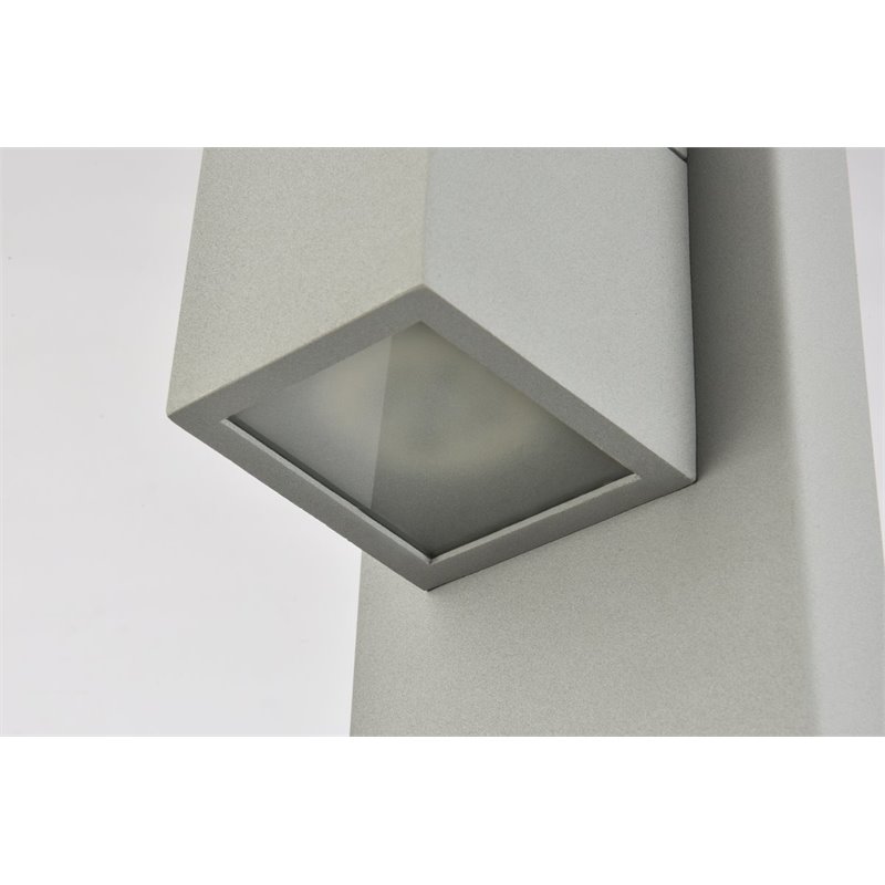 Living District Raine 1-Light Modern Style Aluminum LED Wall Sconce - Silver