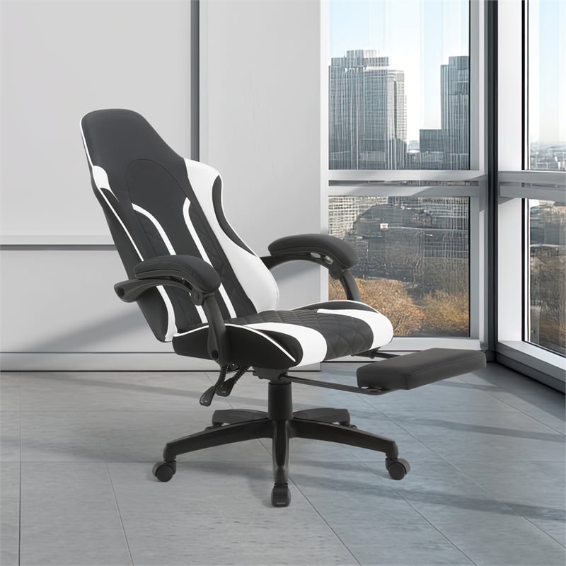 Expanse Gaming Chair  With Footrest in Faux Leather