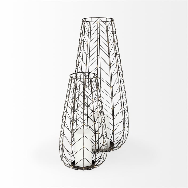 Mercana Petiole I Small Gold Toned Metal Table Candle Holder
