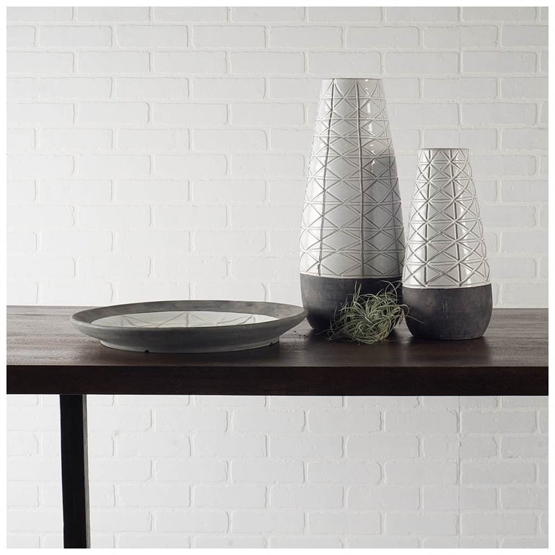 Mercana Harrier II Large Gray Ceramic Dark Base White Vase
