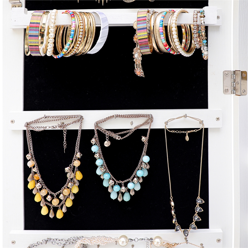 CRO Decor Jewelry Storage Mirror Cabinet With LED Lights Can Be Hung On