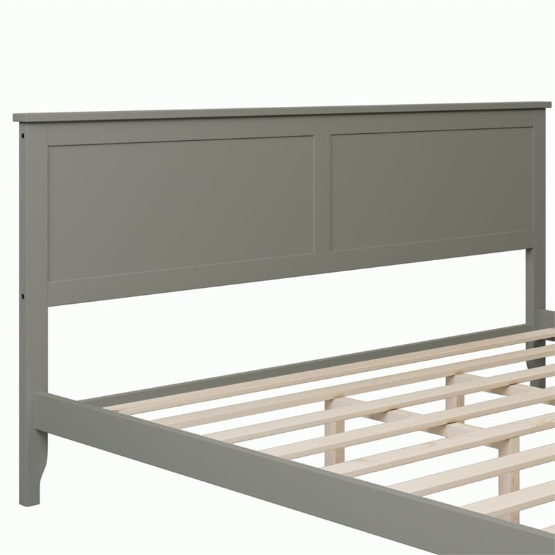 CRO Decor Modern Solid Wood King Size Platform Bed with Tapered Legs in Gray