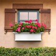 Mayne Yorkshire 3ft Weatherproof Traditional Vinyl Window Box in White