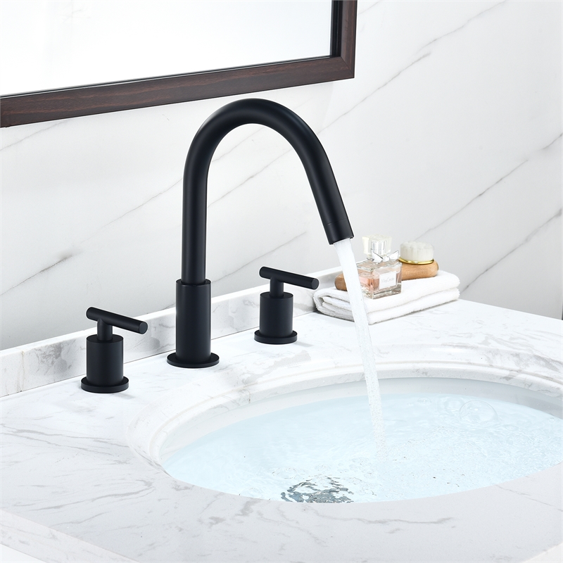 Balen 8. in Widespread 2-Handle Bathroom High-Arc Faucet in Brushed Gold