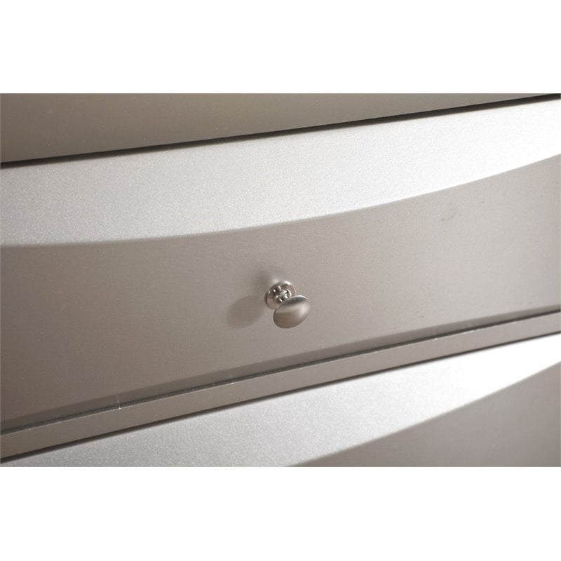 Glory Furniture Marilla 8-Drawers Bedroom Dresser in Silver Champagne