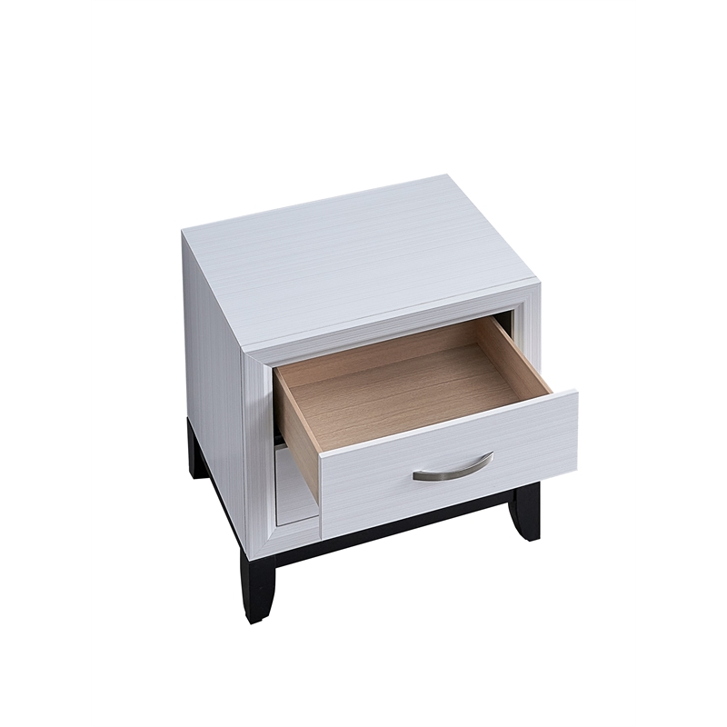 Glory Furniture Glasgow G04390-N Nightstand  White