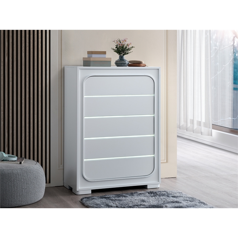 Glory Furniture Milan 5-Drawers Wood Bedroom Chest in White