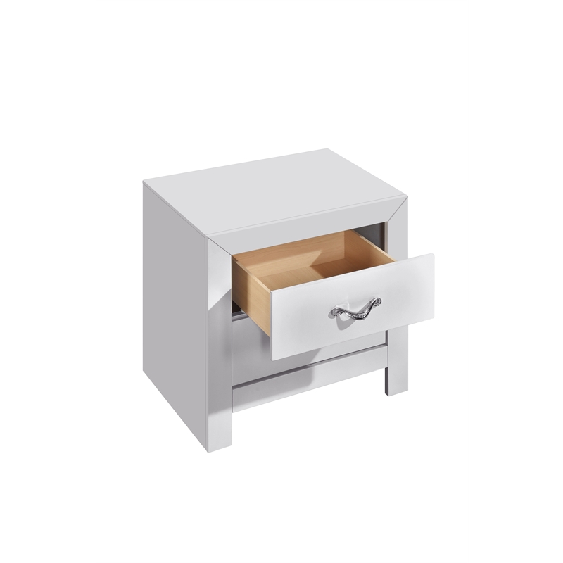 Glory Furniture Moreland G002900-N Nightstand  Sparkling White