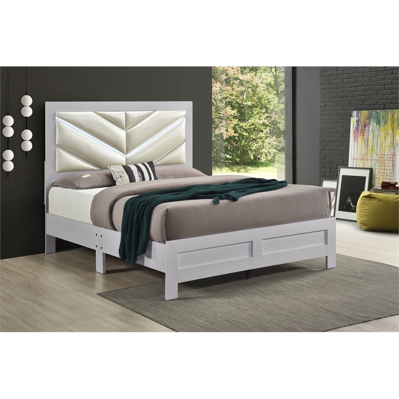 Glory Furniture Moreland Full Bed in Sparkling White