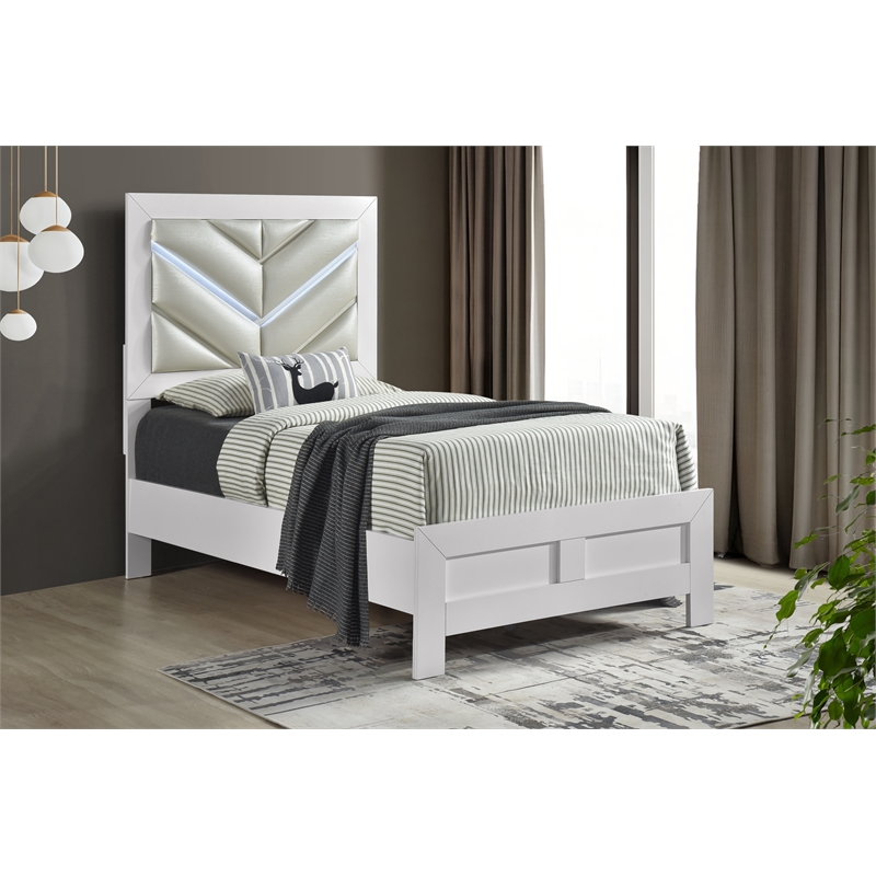 Glory Furniture Moreland Twin Bed in Sparkling White