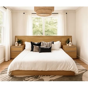 Sarasota Queen Bedroom Set with 2 Small Nightstands in Natural