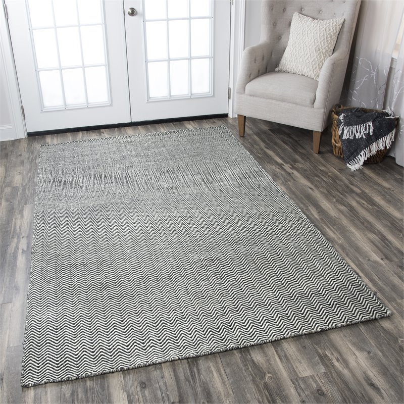 Twist 3' x 5' Chevron Black Off White Hand Woven Area Rug
