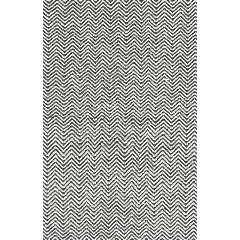 Twist 5' x 8' Chevron Black Off White Hand Woven Area Rug