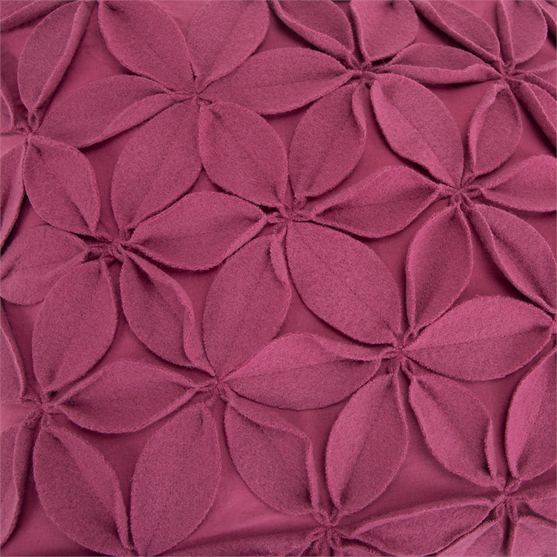 Rizzy Home Botanical Petals 18