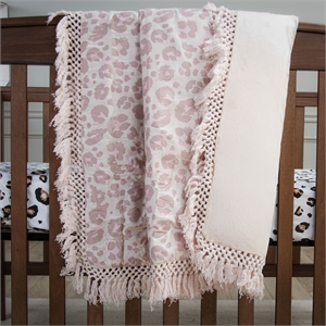 Rizzy Home Tatum Blush/Natural Leopard Print Cotton/Polyester Toddler Quilt