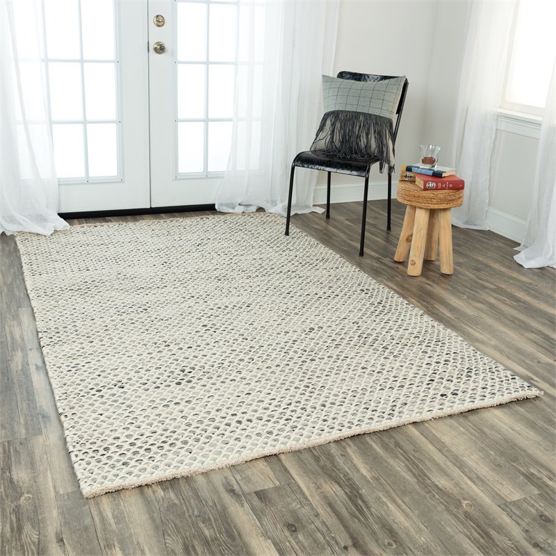 Alora Decor Monarch 8'6