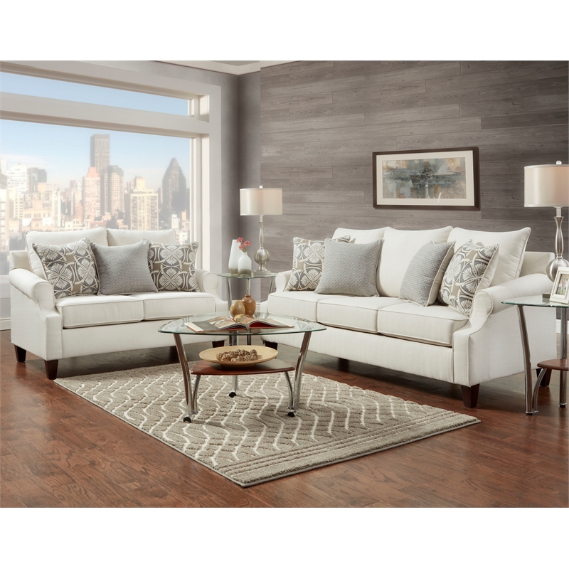 Havenwood Loveseat with Accent Pillows in Cream