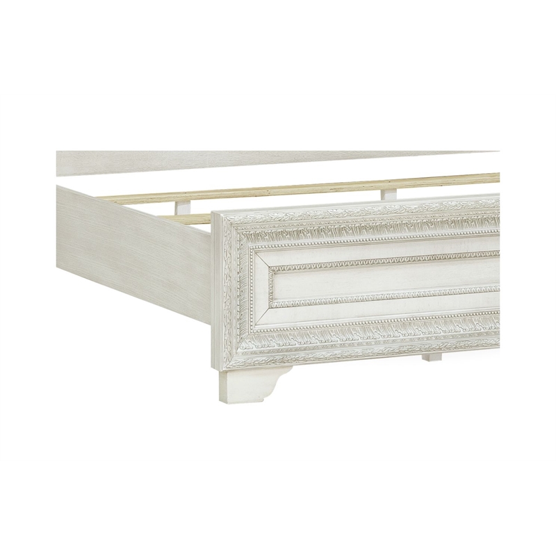 Pulaski Camila King Upholstered Bed in Creamy White