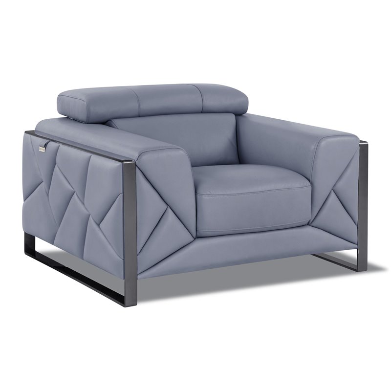Titan Furnishings 18.5