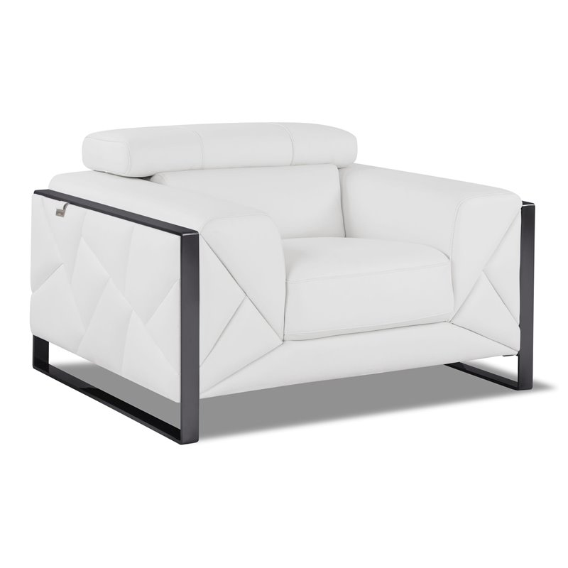 Titan Furnishings 18.5