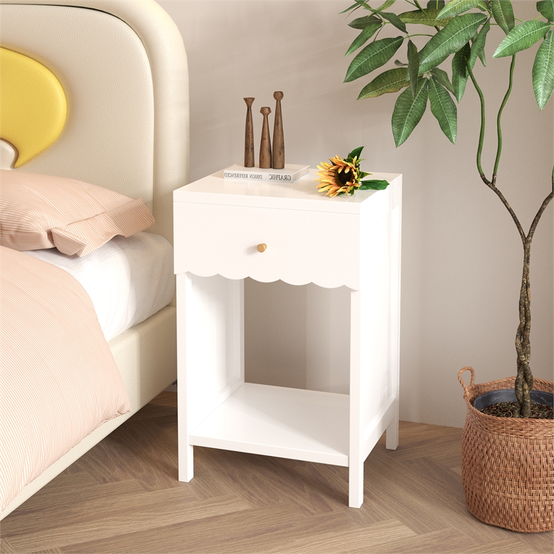 Modern White Solid Wood Scalloped Nightstand with Drawer and Shelf