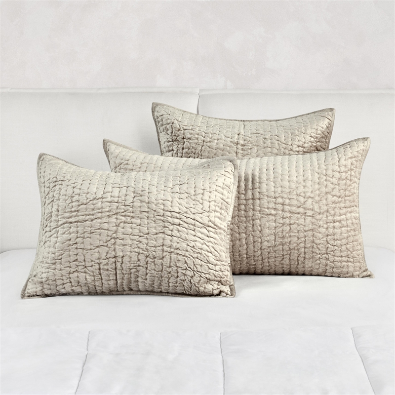 Kosas Home Dimitry 20x26