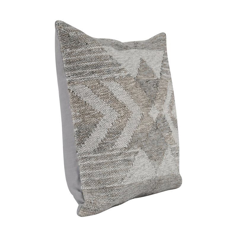 Kosas Home Nixie 22x22