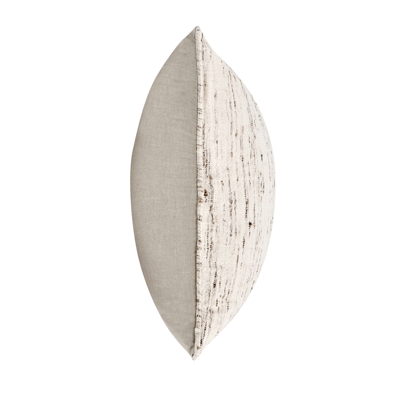 Kosas Home Tavi 22x22