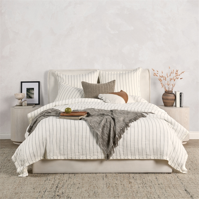 Kosas Home Kingston 92x90