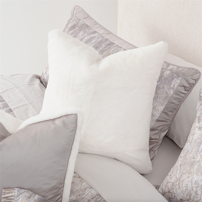 Michael Amini Odessa 6-Piece Queen Comforter Set - Mist