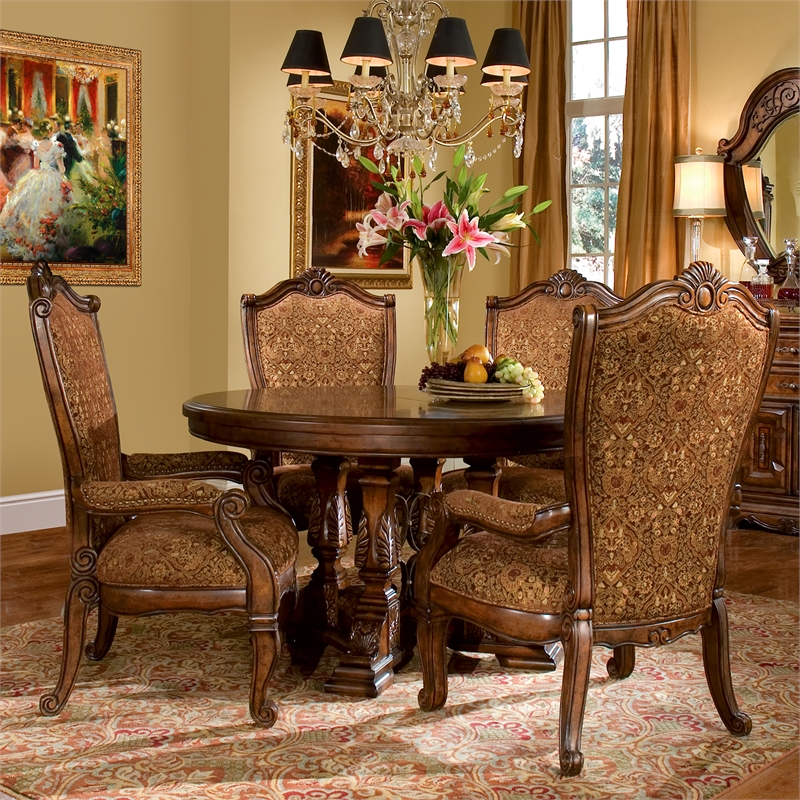 Windsor Court Traditional Round Wood Dining Table - Vintage Brown Fruitwood