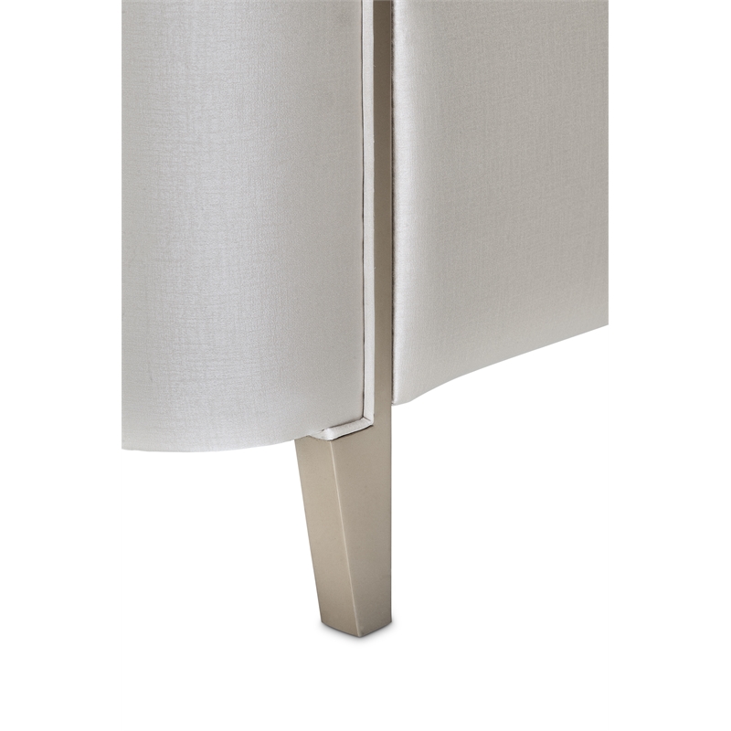 Michael Amini Malibu Crest Queen Scalloped Panel Bed - Porcelain/Chardonnay