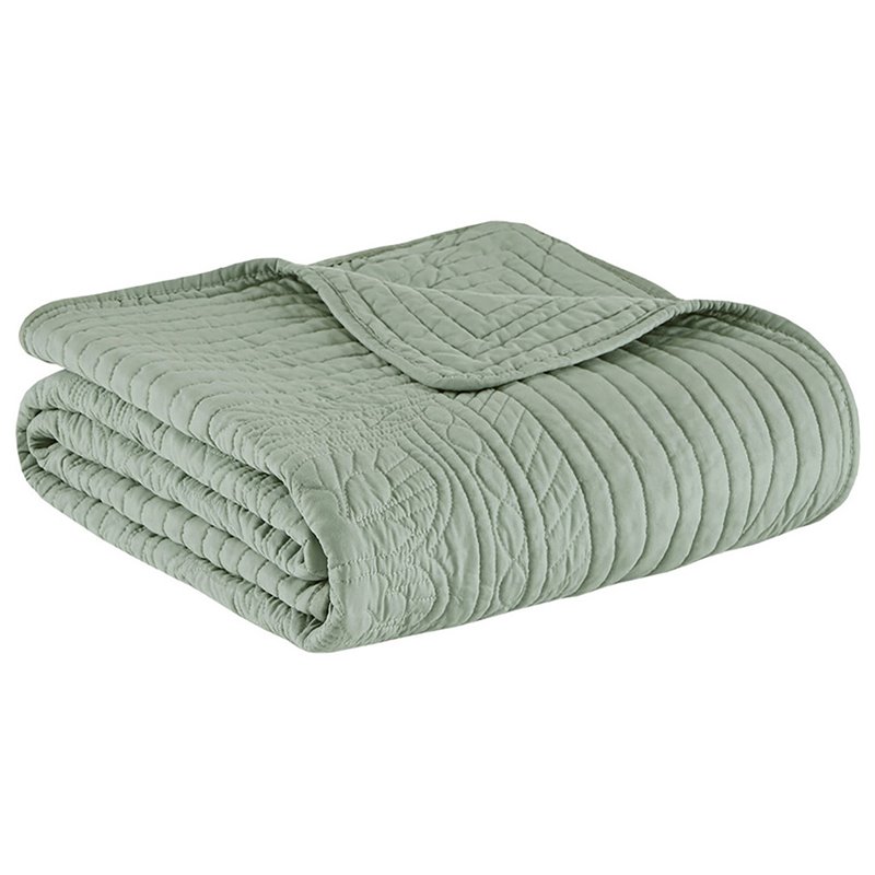 Madison Park Cotton Oversized Quilted Throw with Scalloped Edges in Green