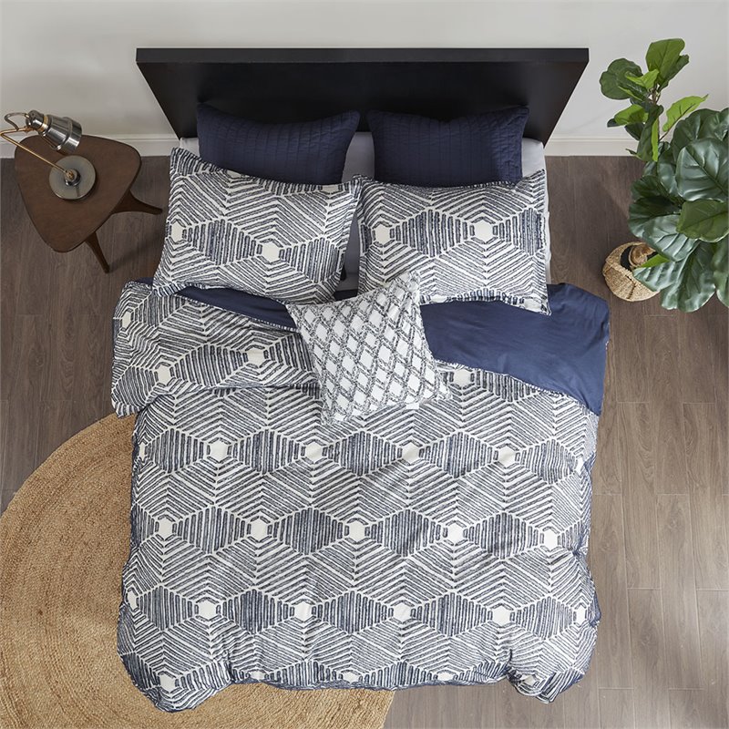 INK+IVY Farmhouse 100 Percent Cotton Quilted Euro Sham in Navy