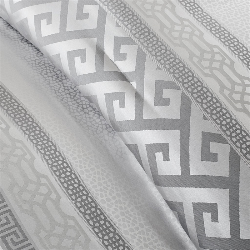 Madison Park Bennett 7-Piece Polyester Jacquard Comforter Set in Gray/Silver