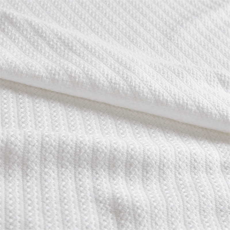 Madison Park Contemporary Cotton Blanket with 1