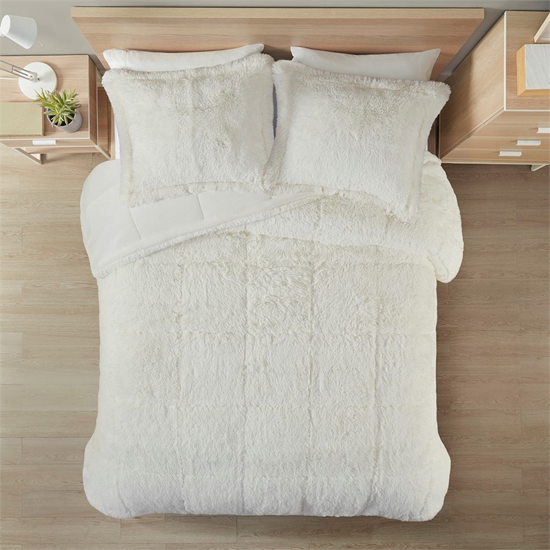 Intelligent Design Malea Polyester Back Shaggy Long Fur Comforter Set in Ivory