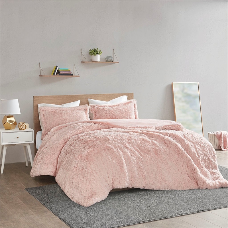 Intelligent Design Malea Polyester Solid Shaggy Fur Duvet Cover Set in Pink