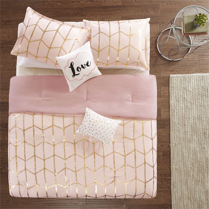 Intelligent Design Raina 5-piece Polyester Microfiber Comforter Set in Pink