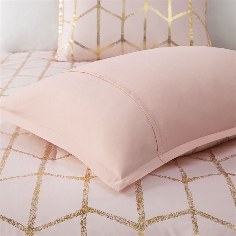 Intelligent Design Raina 5-piece Polyester Microfiber Comforter Set in Pink