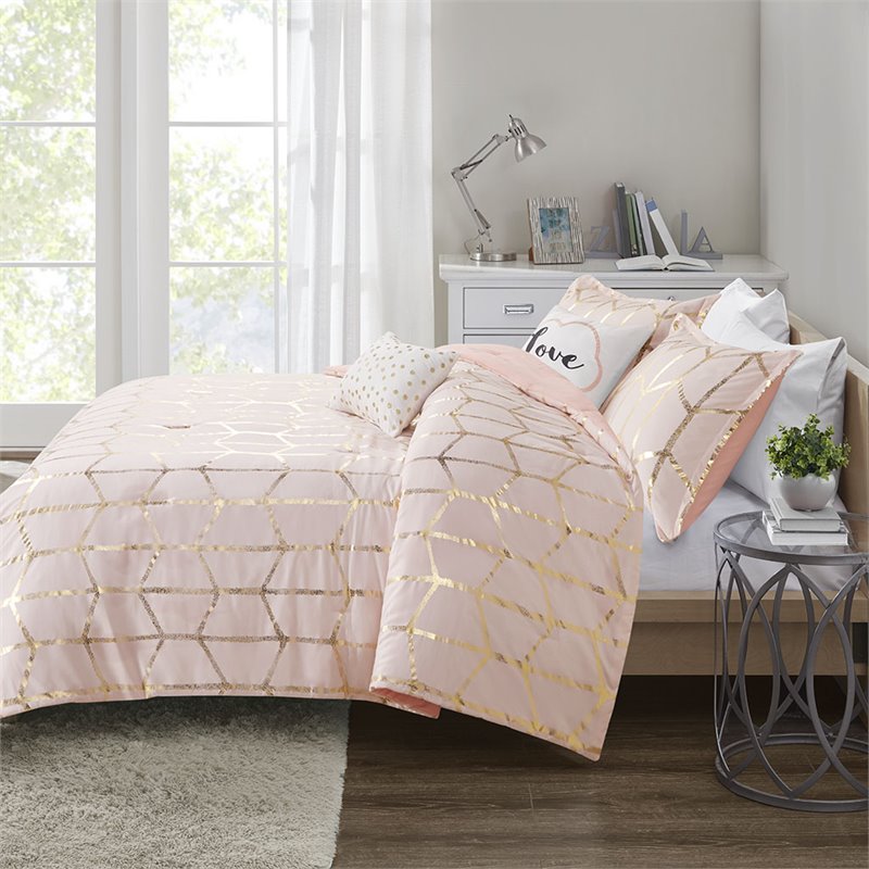 Intelligent Design Raina 5-piece Polyester Microfiber Comforter Set in Pink
