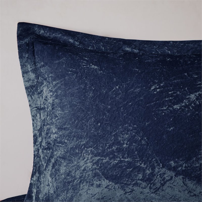 Intelligent Design Felicia Polyester Crushed Comforter Set in Navy