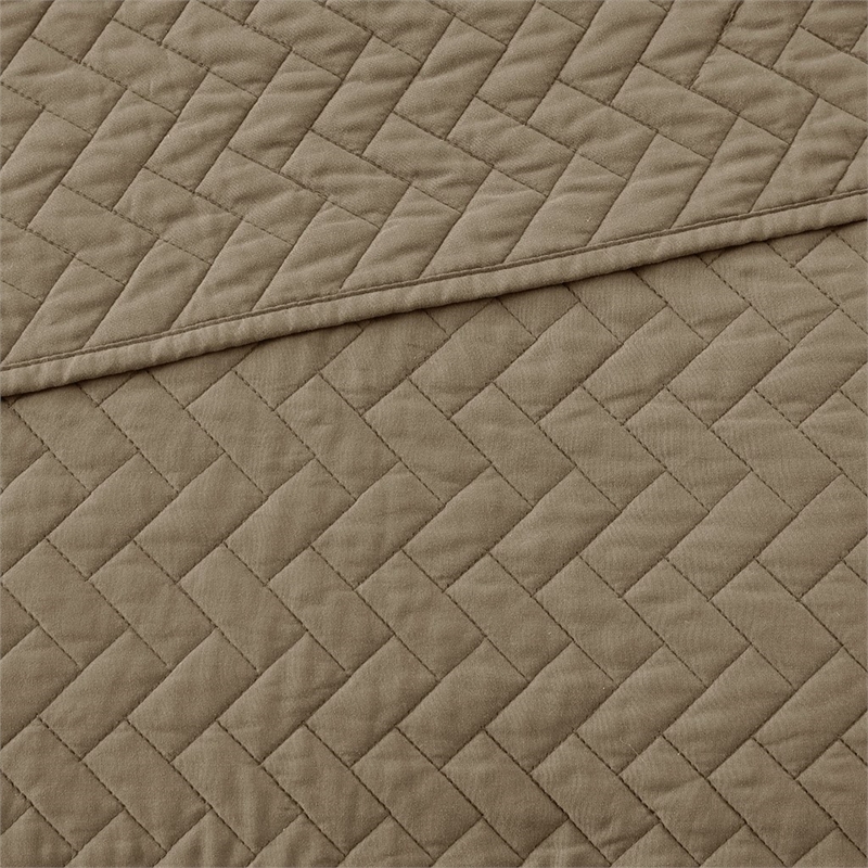 Hampton Hill Transitional Polyester Fabric Coverlet Mini Set in Taupe/Brown