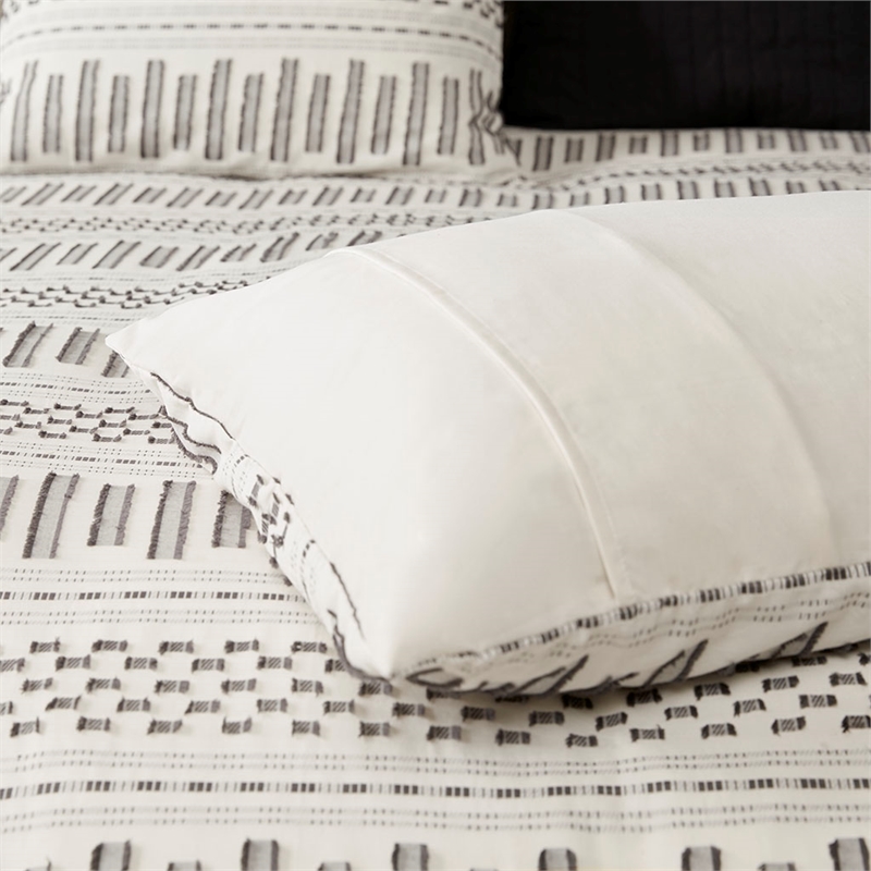 INK+IVY Rhea Cotton Clipped Jacquard Duvet Cover Mini Set in Ivory/Charcoal