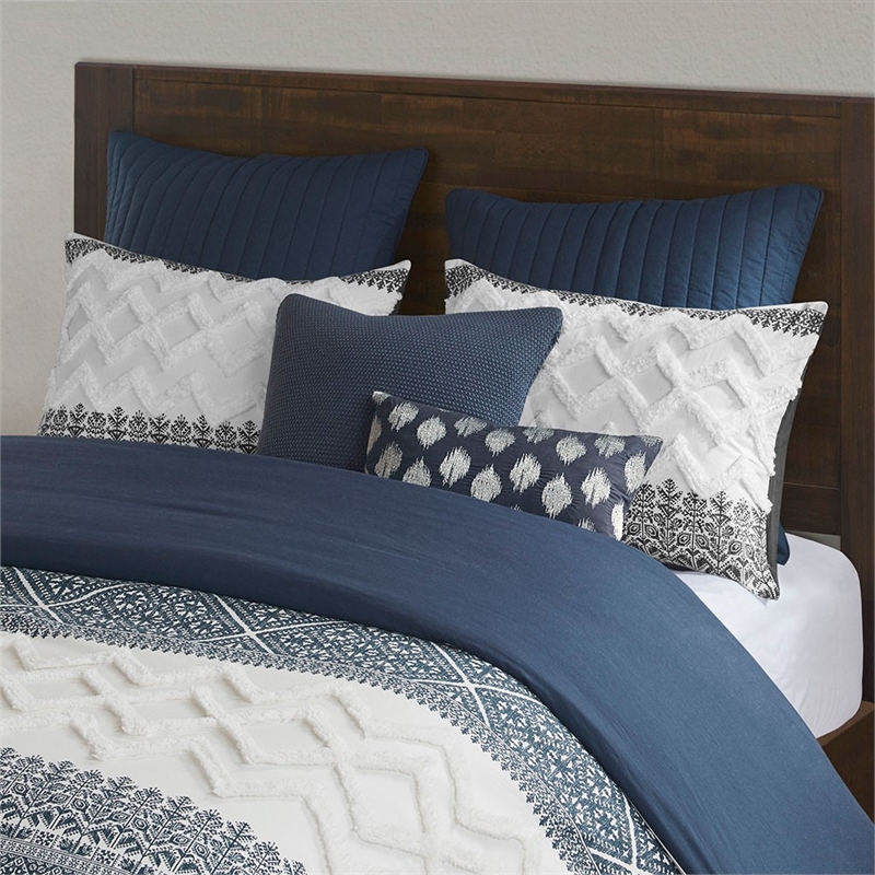 INK+IVY Mila 3-piece Cotton Printed Duvet Cover Set with Chenille in Navy