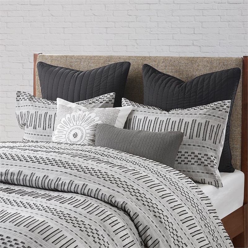 INK+IVY Rhea Cotton Jacquard Duvet Cover Mini Set in Gray and Black